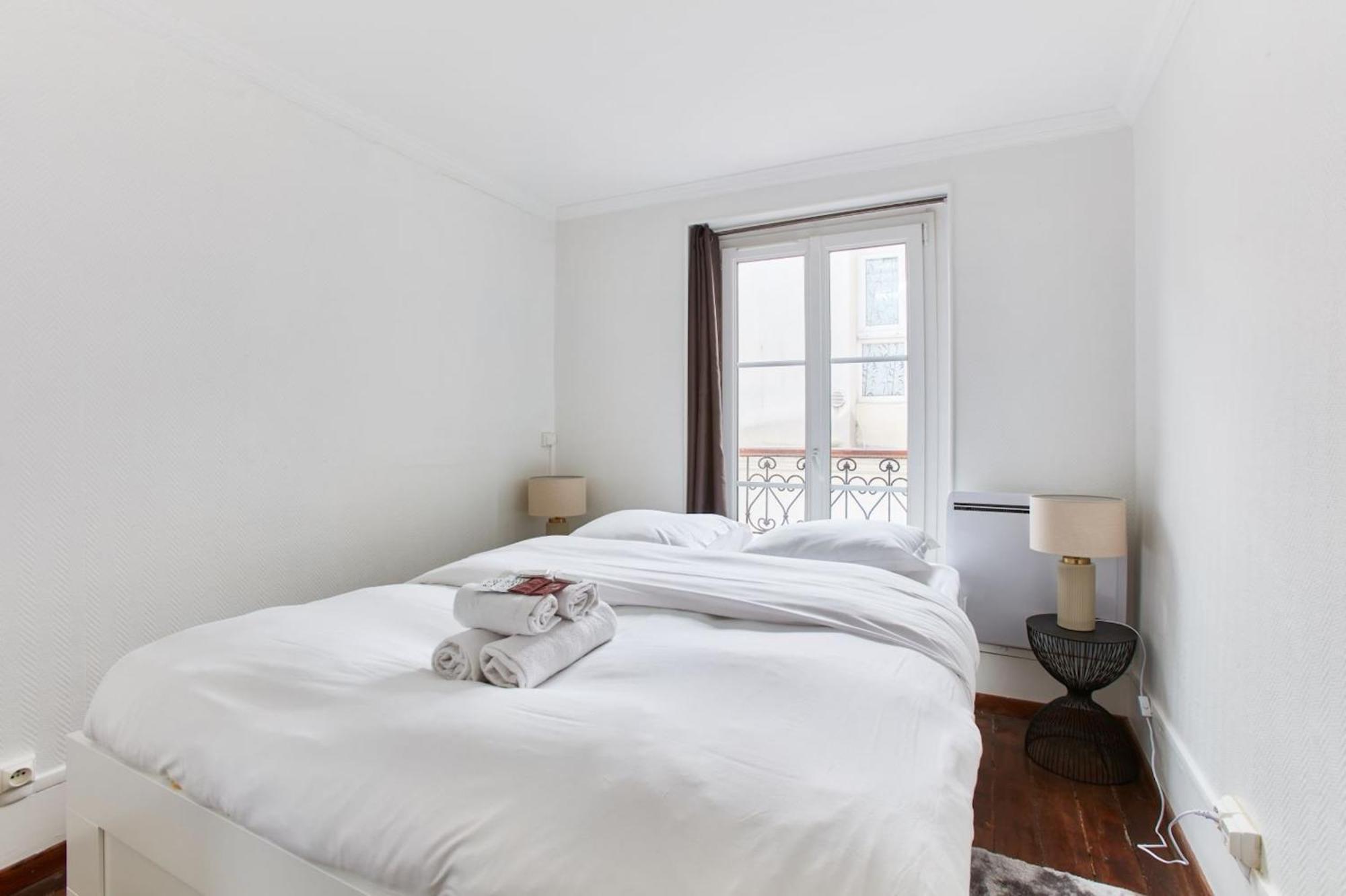 Montmartre & Sacre-Coeur Basilica - 1Br - Cityapartmentstay París Exterior foto